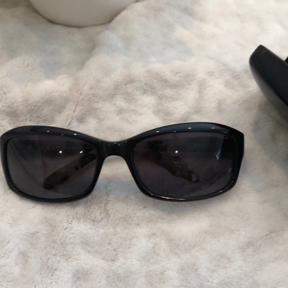 Gorgeous Black& leopard Ralph Lauren sunglasses - Picture 6 of 12